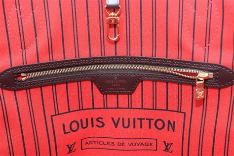 louis vuitton date code wallet|Louis Vuitton neverfull date code.